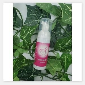 YONI FOAMING WASH - 100% NATURAL